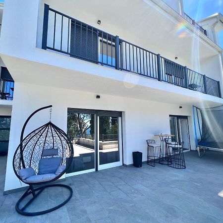 Fantasia Del Mare Apartment And Rooms Dramalj Bagian luar foto