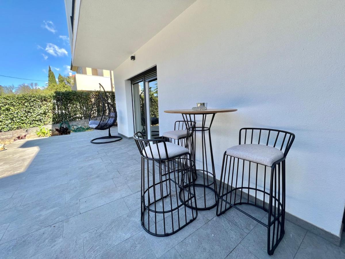 Fantasia Del Mare Apartment And Rooms Dramalj Bagian luar foto