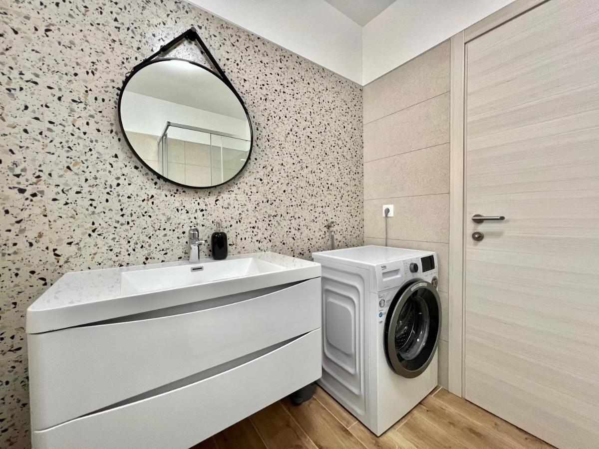 Fantasia Del Mare Apartment And Rooms Dramalj Bagian luar foto