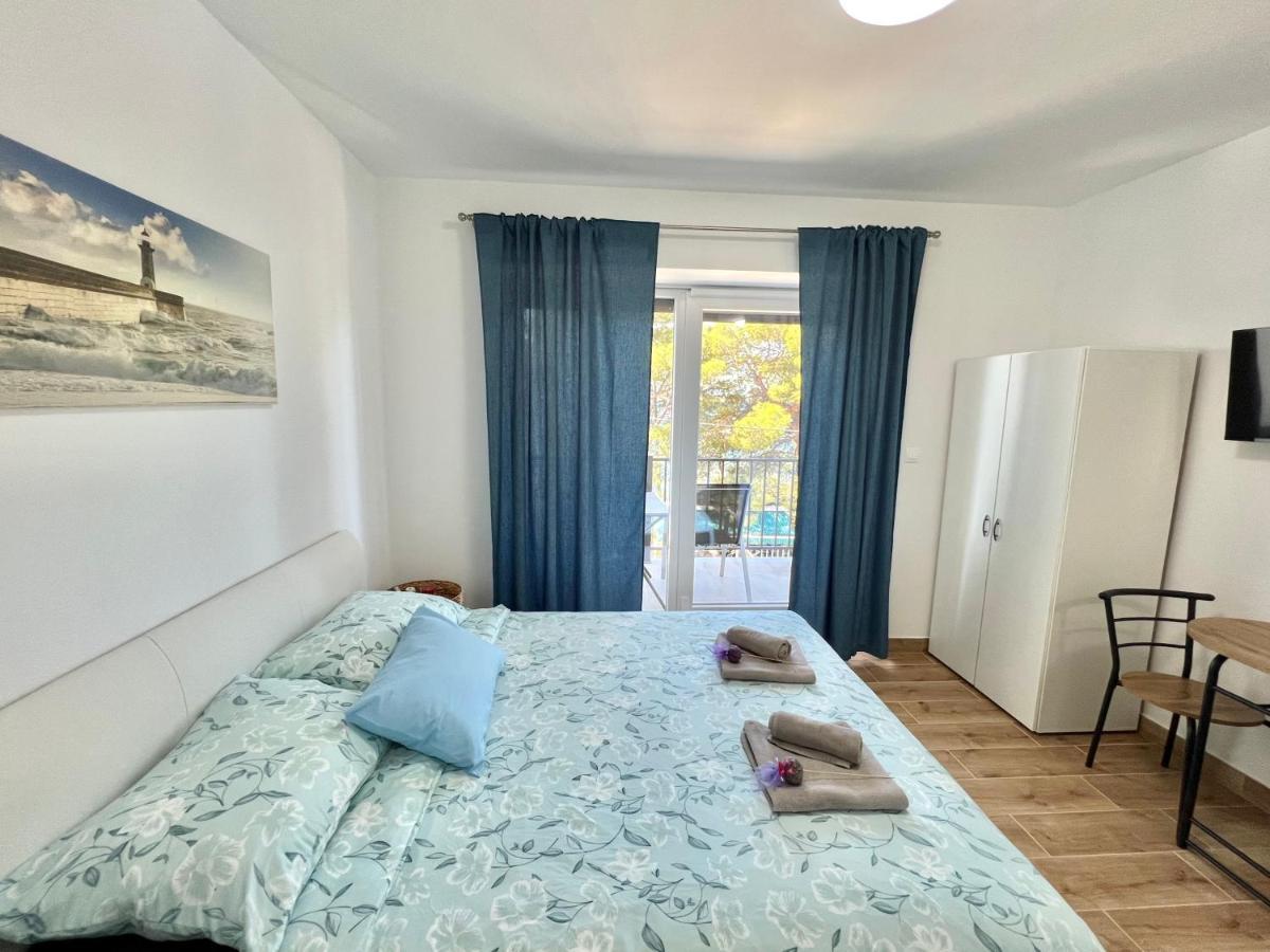 Fantasia Del Mare Apartment And Rooms Dramalj Bagian luar foto