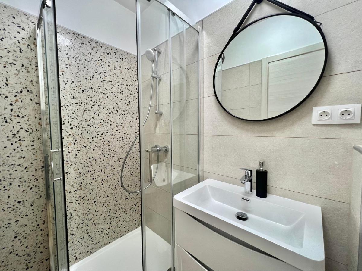 Fantasia Del Mare Apartment And Rooms Dramalj Bagian luar foto