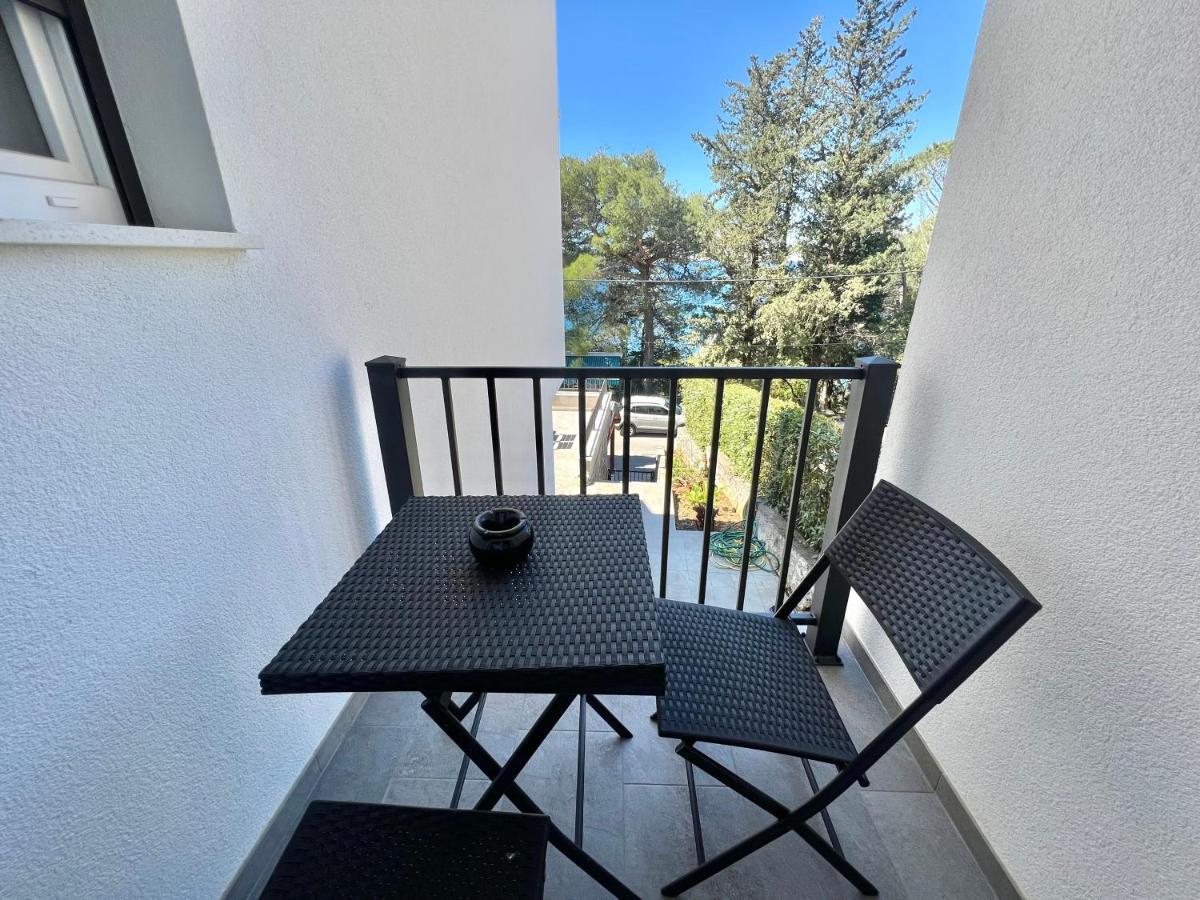 Fantasia Del Mare Apartment And Rooms Dramalj Bagian luar foto