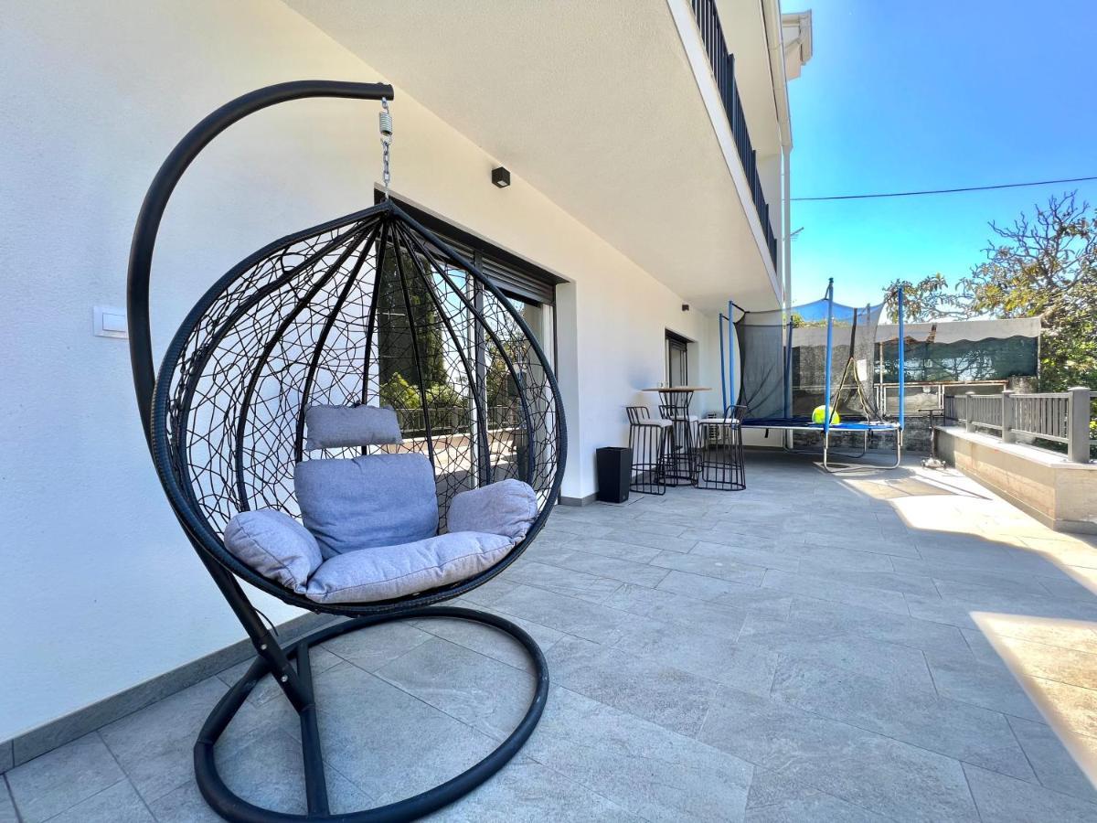 Fantasia Del Mare Apartment And Rooms Dramalj Bagian luar foto