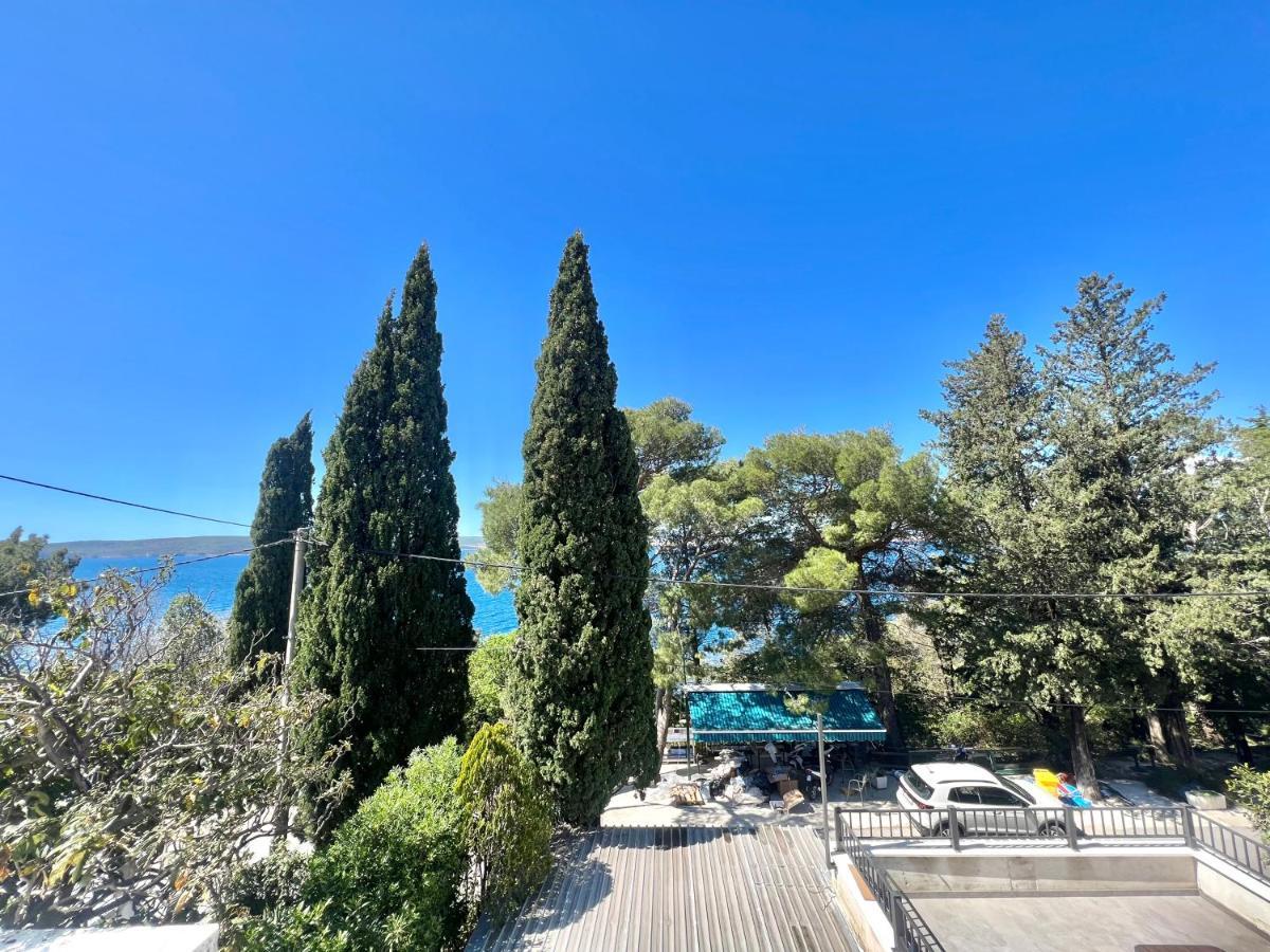 Fantasia Del Mare Apartment And Rooms Dramalj Bagian luar foto
