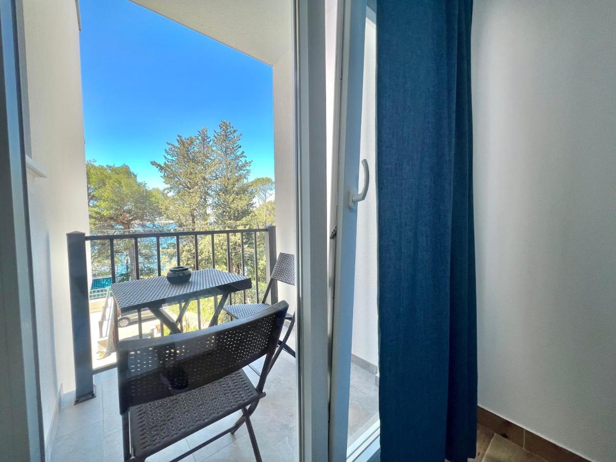 Fantasia Del Mare Apartment And Rooms Dramalj Bagian luar foto