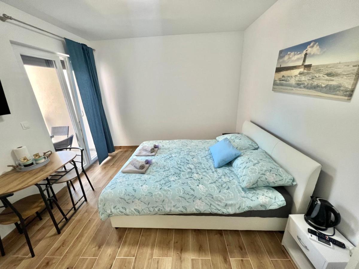 Fantasia Del Mare Apartment And Rooms Dramalj Bagian luar foto