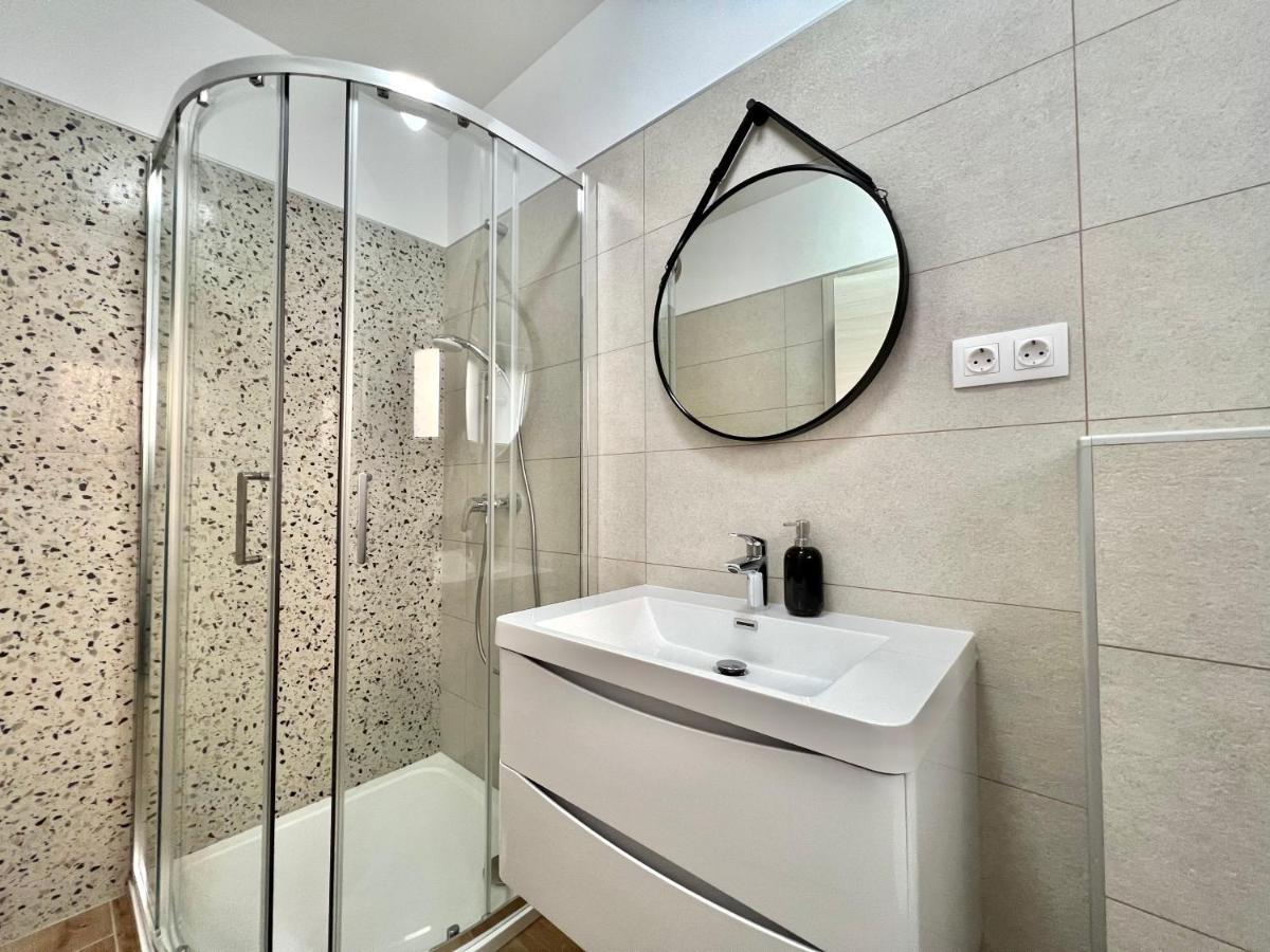 Fantasia Del Mare Apartment And Rooms Dramalj Bagian luar foto