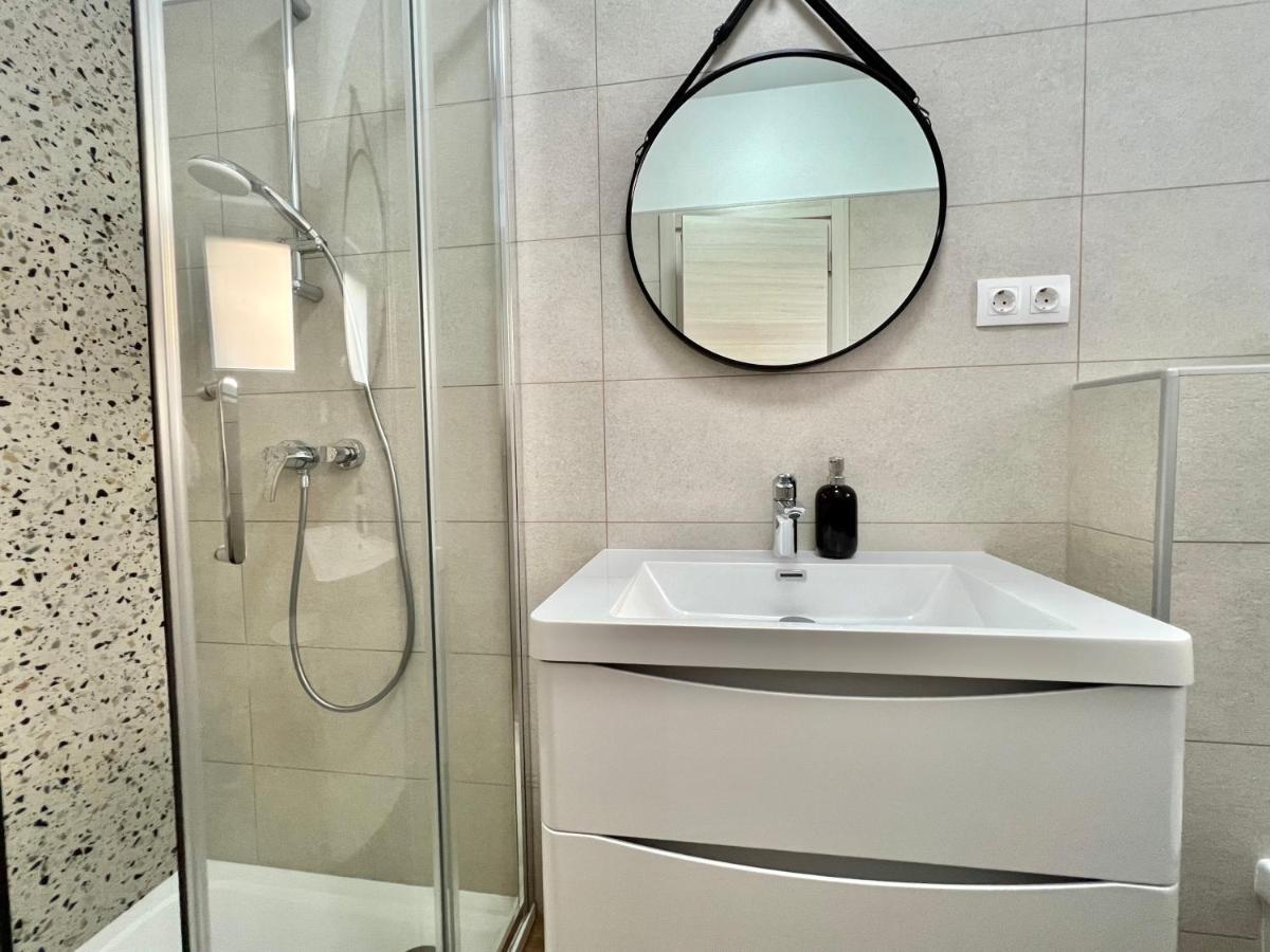 Fantasia Del Mare Apartment And Rooms Dramalj Bagian luar foto