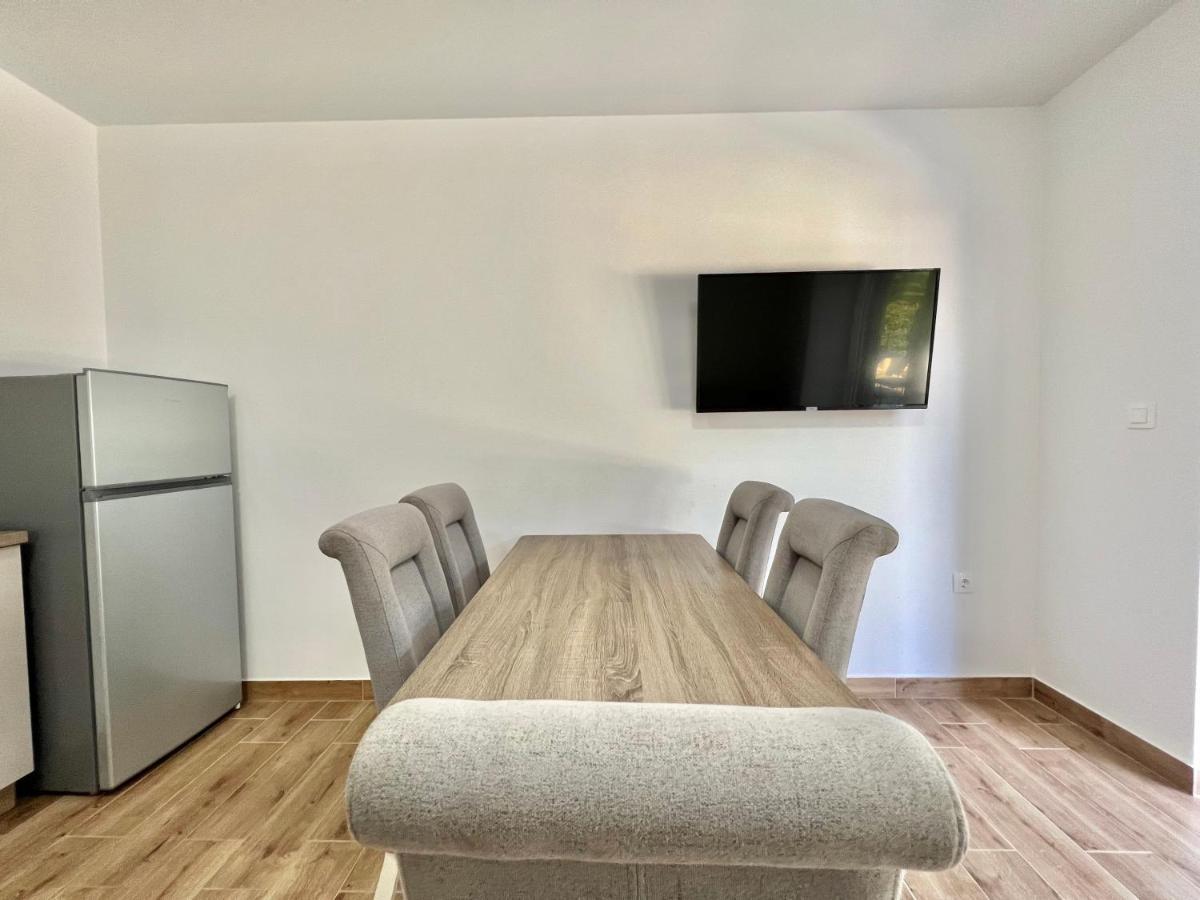 Fantasia Del Mare Apartment And Rooms Dramalj Bagian luar foto