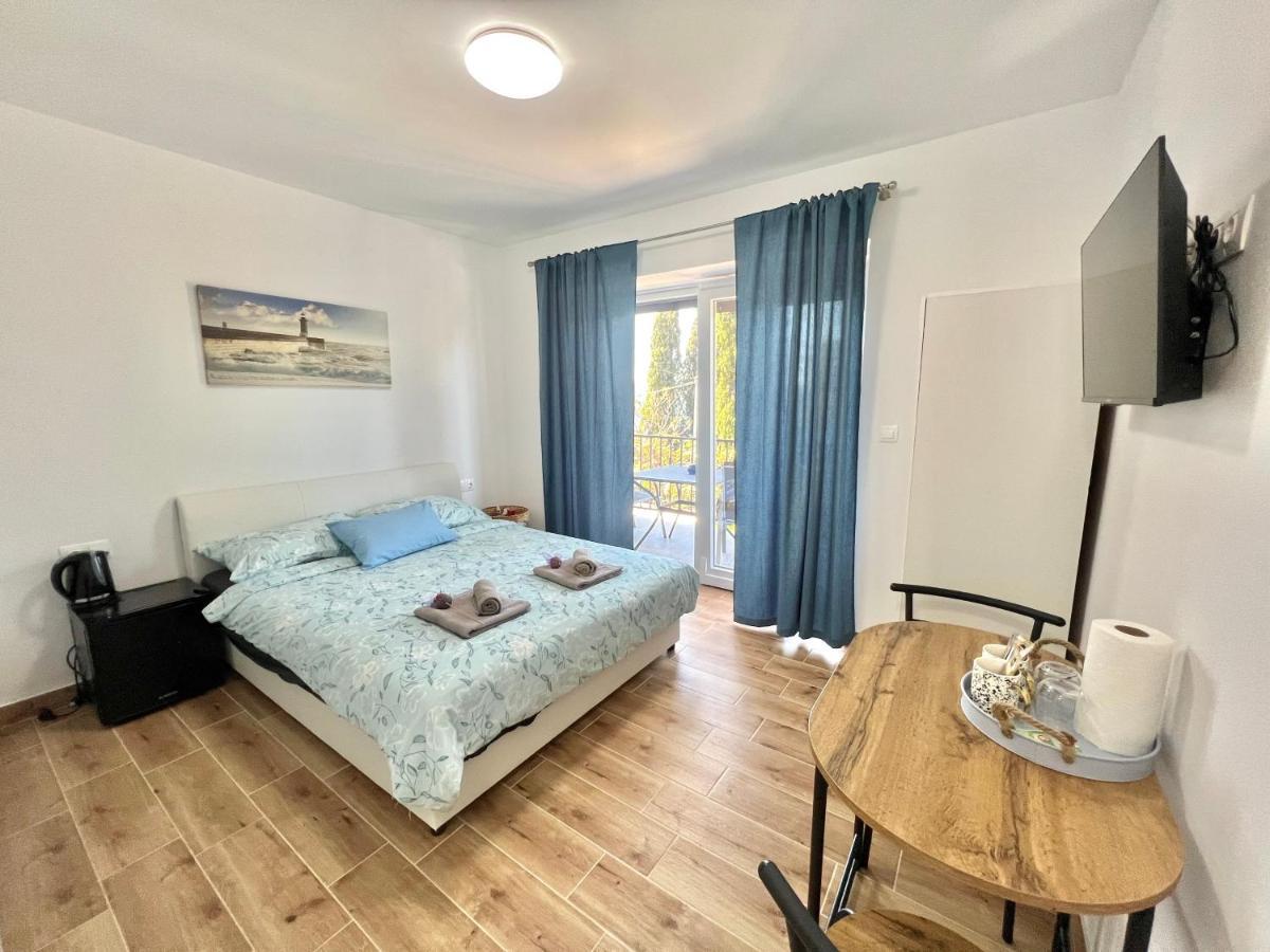Fantasia Del Mare Apartment And Rooms Dramalj Bagian luar foto